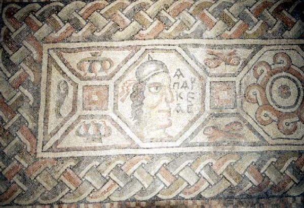 Tirana - Mosaik im Nationalen Geschichts Museum