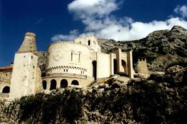 Kruja - die Festung aus einer anderen Perspektive