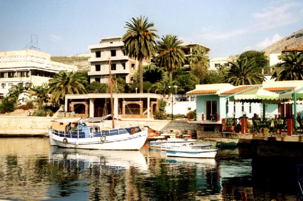 Saranda - Hafenstadt an der Grenze zu Griechenland