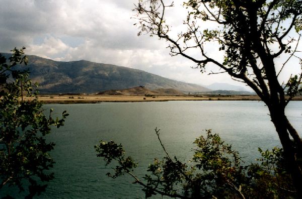 Die Ruinen von Butrint - Blick nach Griechenland