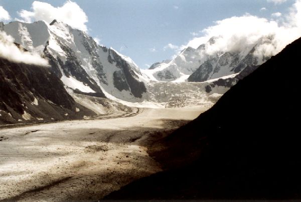 Der Mensu-Gletscher, groesster Gletscher des Altai-Gebirges
