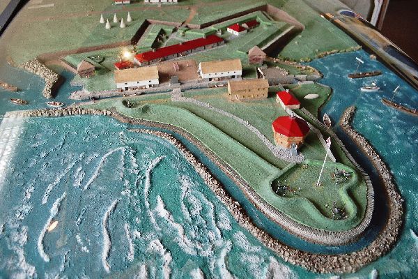 Fort am St. Lorenz Strom